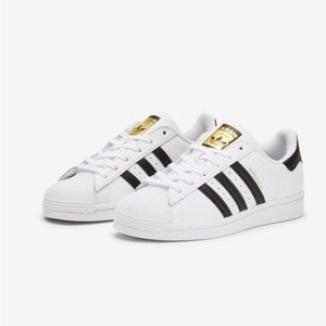 Brand New Adidas superstar white/black.